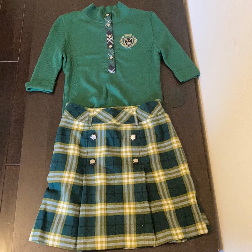 Wool sweater and skirt set campus style